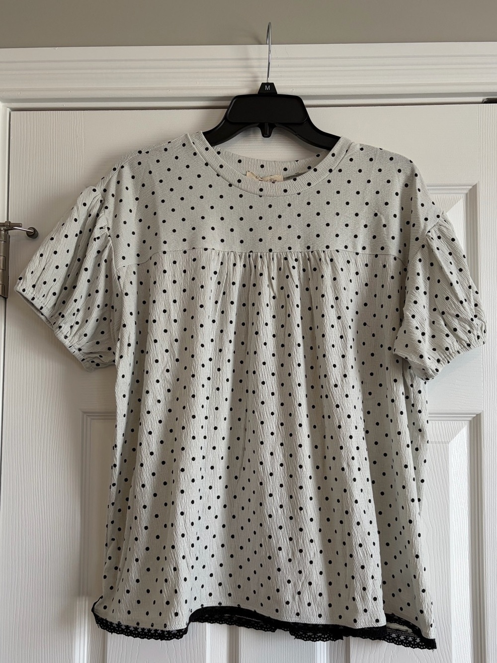 Women's Polka Dot Puff Sleeve Top